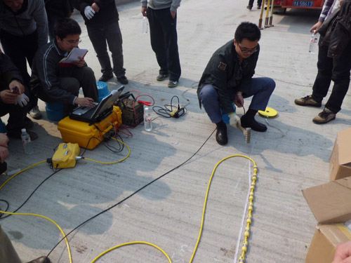 贵州毕威高速赫章特大桥现浇梁波纹管注浆检测并打开验证